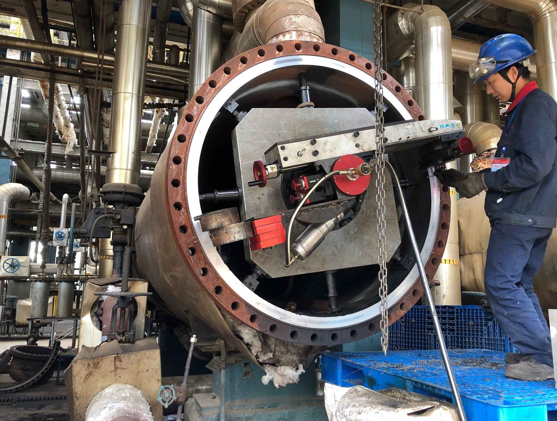 Tube heat exchanger refurbish with flange facing machine tools