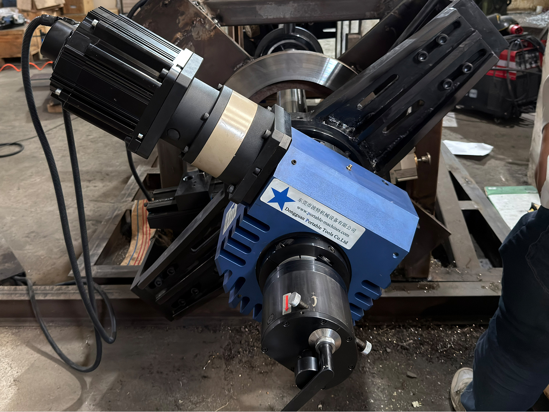 ship rudder and stern tube shaft hole on site line boring machining project